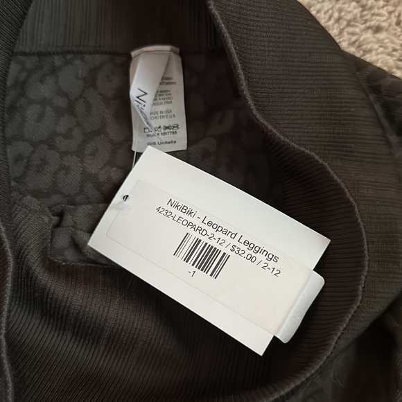 Black sleek leopard NikiBiki leggings OS 2-12 NWT workout athleisure yoga cycle - Picture 7 of 7